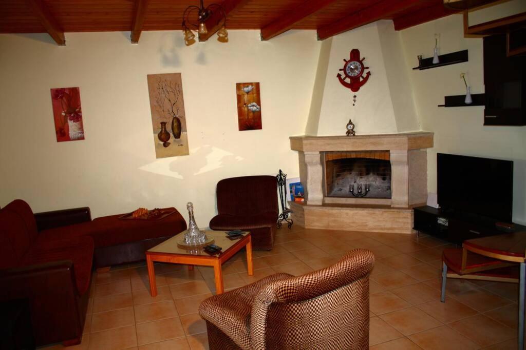 Villa Kaktos 1 Kíssamos Esterno foto